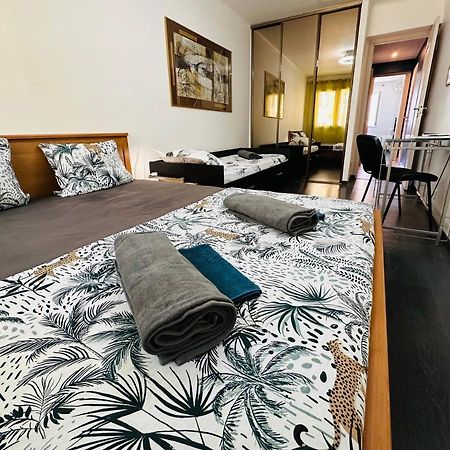 The Nice - 3 Rooms, 3Air Cond, 3Tv, 3Fans, 2 Wc, Wifi Everywhere 5Min Aeroport, Train, Beach, 1Min Tram, 15 Min Centre, Port, Parking Possible 외부 사진