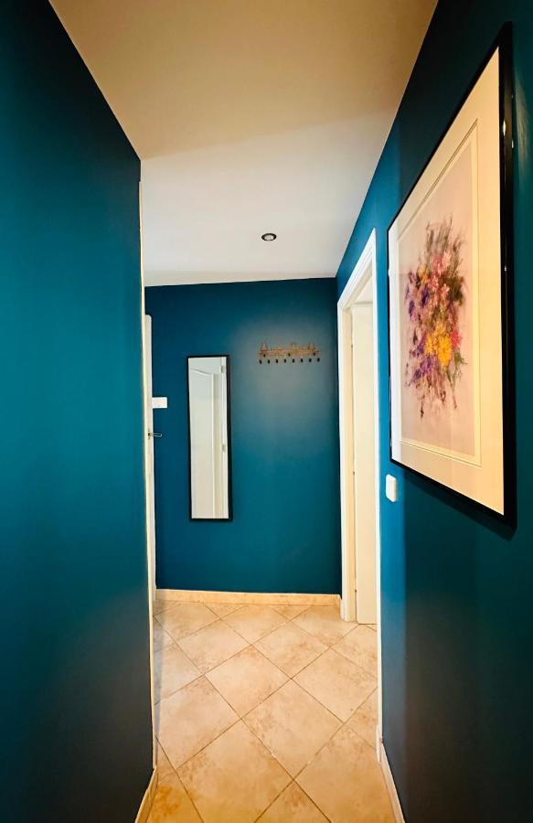 The Nice - 3 Rooms, 3Air Cond, 3Tv, 3Fans, 2 Wc, Wifi Everywhere 5Min Aeroport, Train, Beach, 1Min Tram, 15 Min Centre, Port, Parking Possible 외부 사진